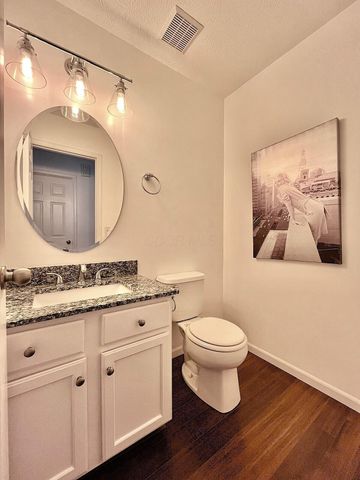 8700 Pennycress Lane, Lewis Center, OH 43035