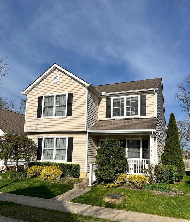 8700 Pennycress Lane, Lewis Center, OH 43035
