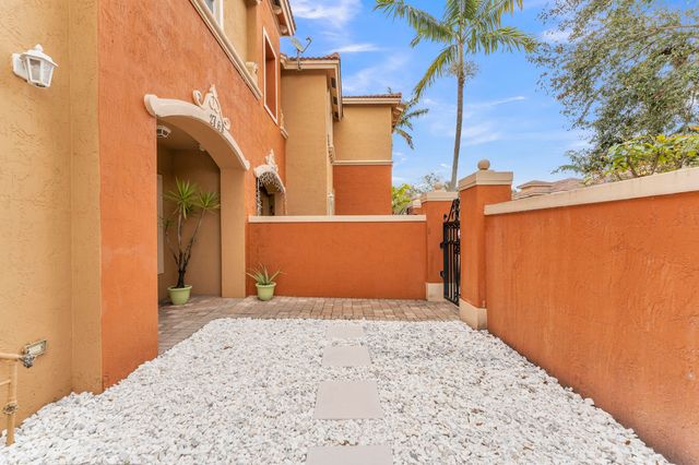 2768 SW 120th Terrace 1003, Miramar, FL 33025