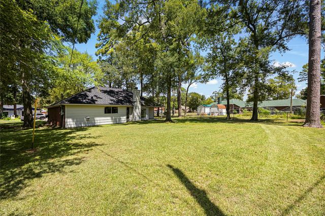 3115 Lake Breeze Lane, Crosby, TX 77532