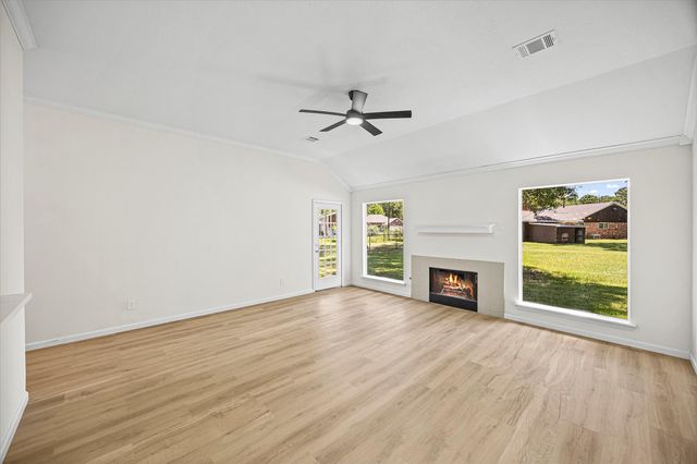 3115 Lake Breeze Lane, Crosby, TX 77532