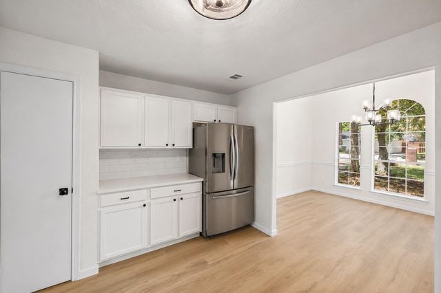 3115 Lake Breeze Lane, Crosby, TX 77532
