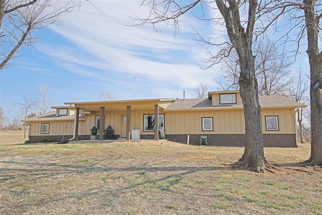 13310 Fishmarket Road, Mcloud, OK 74851