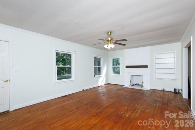1017 Woodland Drive, Gastonia, NC 28054