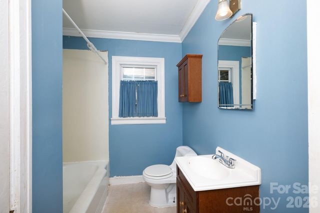 1017 Woodland Drive, Gastonia, NC 28054