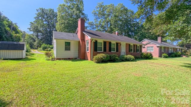 1017 Woodland Drive, Gastonia, NC 28054