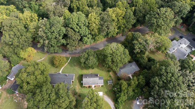 1017 Woodland Drive, Gastonia, NC 28054