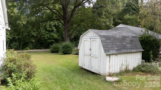 1017 Woodland Drive, Gastonia, NC 28054