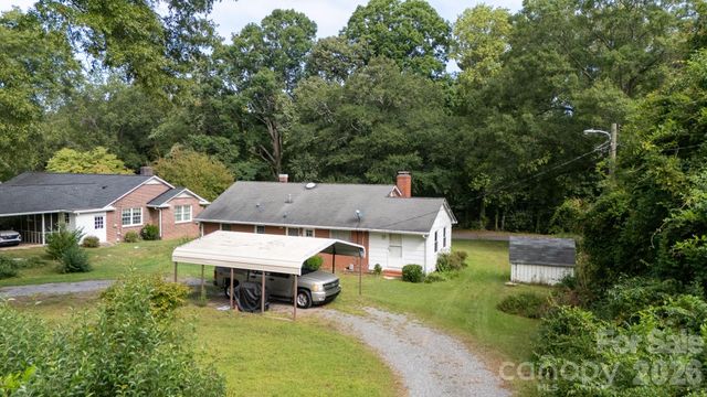 1017 Woodland Drive, Gastonia, NC 28054