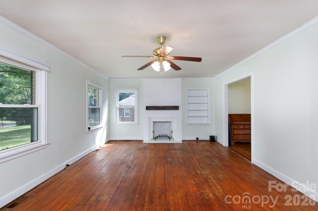 1017 Woodland Drive, Gastonia, NC 28054