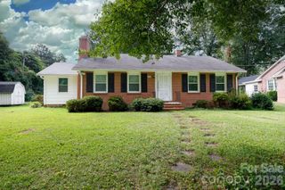 1017 Woodland Drive, Gastonia, NC 28054