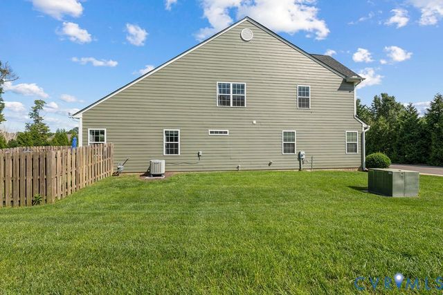 8264 Marley Dr, Mechanicsville, VA 23116