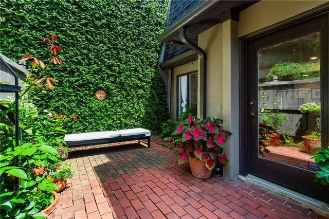 59 Ivy Trail NE, Atlanta, GA 30342