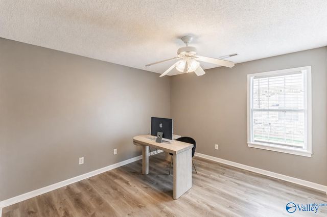 2622 Buckingham Gate SW, Decatur, AL 35603