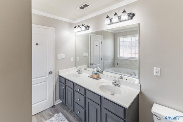 2622 Buckingham Gate SW, Decatur, AL 35603