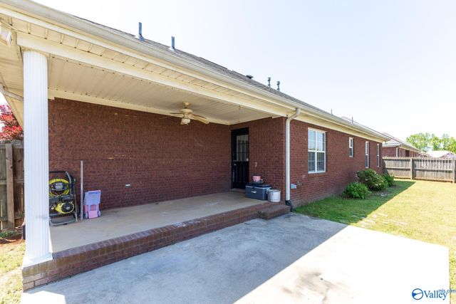 2622 Buckingham Gate SW, Decatur, AL 35603