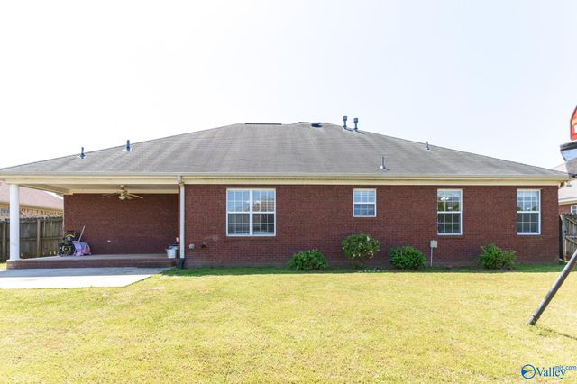 2622 Buckingham Gate SW, Decatur, AL 35603