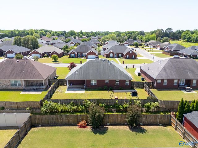 2622 Buckingham Gate SW, Decatur, AL 35603