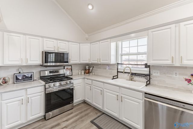 2622 Buckingham Gate SW, Decatur, AL 35603