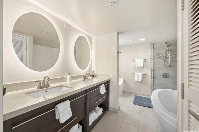 2470 Kalakaua Avenue 1101, Honolulu, HI 96815