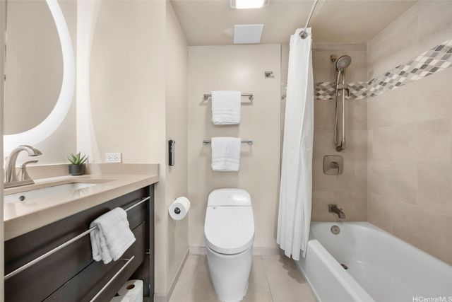 2470 Kalakaua Avenue 1101, Honolulu, HI 96815