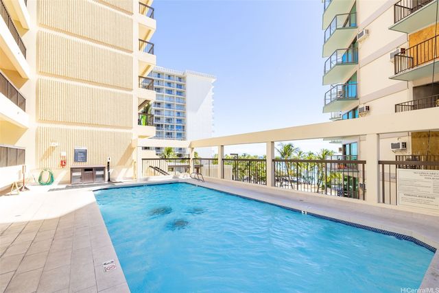 2470 Kalakaua Avenue 1101, Honolulu, HI 96815