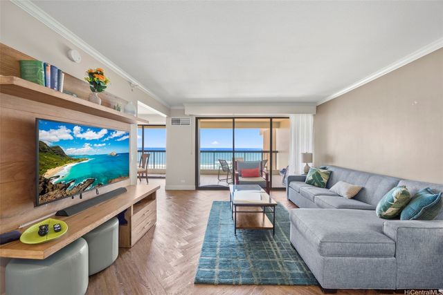 2470 Kalakaua Avenue 1101, Honolulu, HI 96815