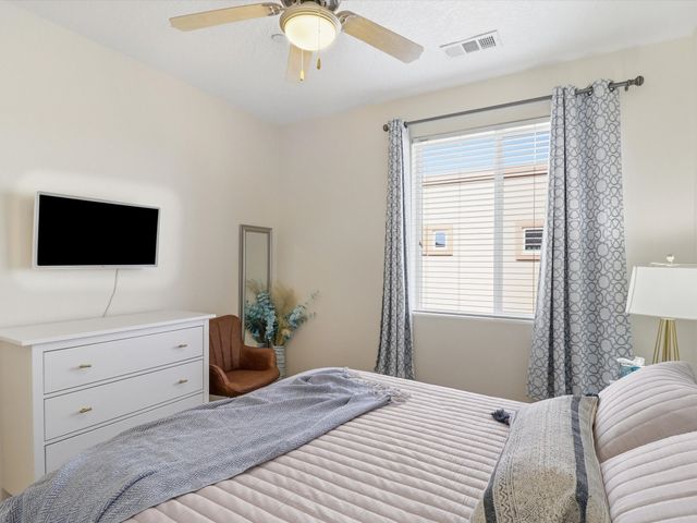 4345 Santo Domingo A, Santa Fe, NM 87507