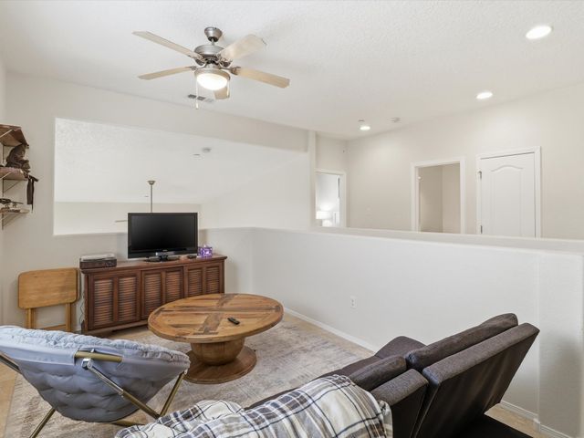 4345 Santo Domingo A, Santa Fe, NM 87507