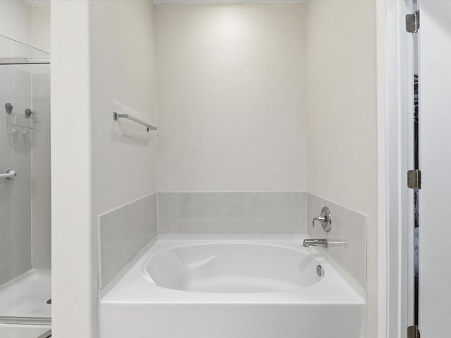 4345 Santo Domingo A, Santa Fe, NM 87507