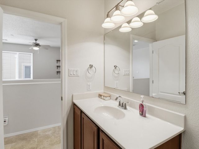 4345 Santo Domingo A, Santa Fe, NM 87507