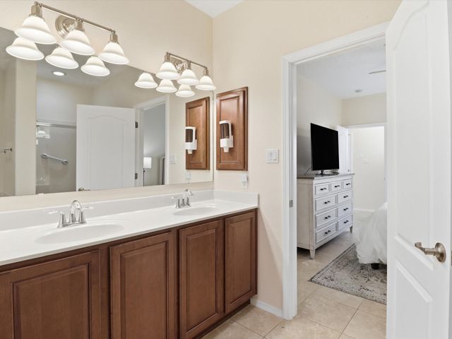 4345 Santo Domingo A, Santa Fe, NM 87507