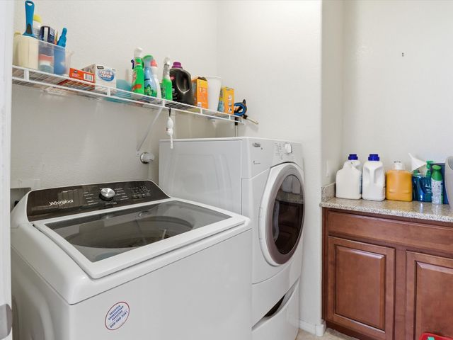 4345 Santo Domingo A, Santa Fe, NM 87507