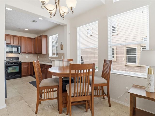 4345 Santo Domingo A, Santa Fe, NM 87507