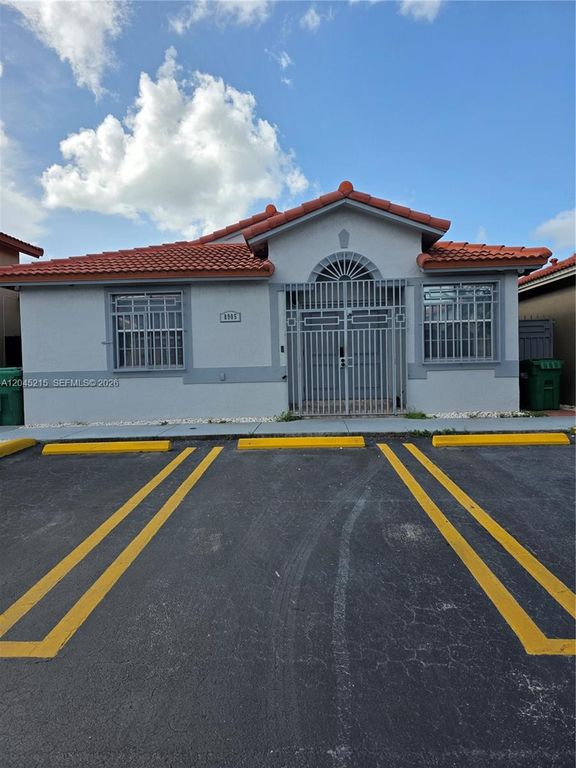 8905 NW 121 ST 0, Hialeah, FL 33018