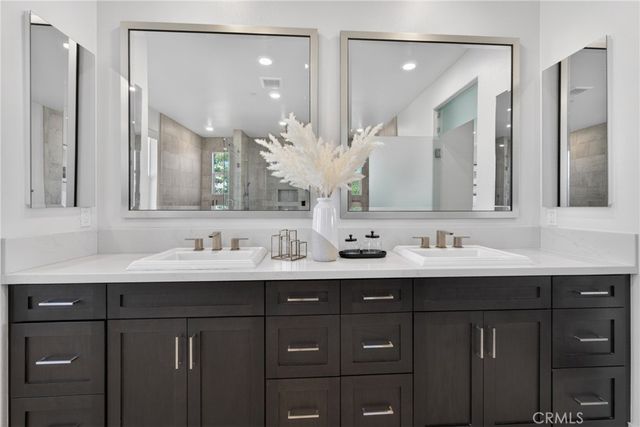 64 Chasma, Irvine, CA, Irvine, CA 92618