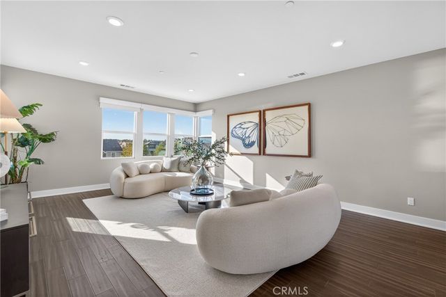 64 Chasma, Irvine, CA, Irvine, CA 92618