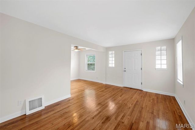 1256 Grant Drive, St Louis, MO 63132