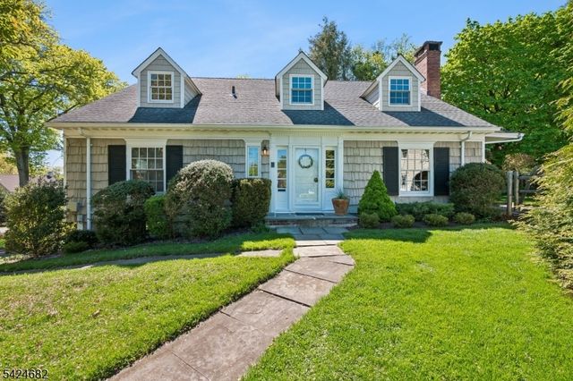 9 OVERLOOK TERR, Millburn Twp., NJ 07078