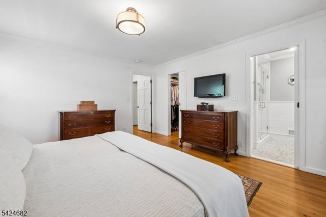 9 OVERLOOK TERR, Millburn Twp., NJ 07078