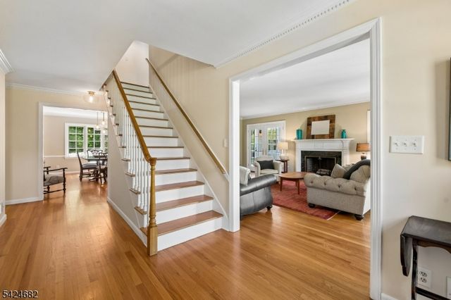 9 OVERLOOK TERR, Millburn Twp., NJ 07078