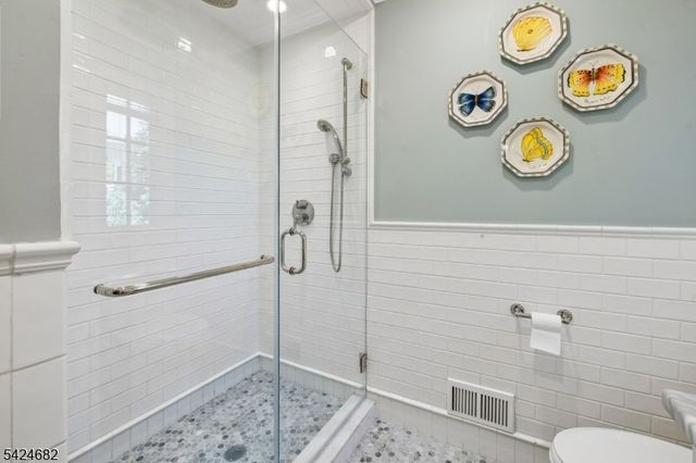 9 OVERLOOK TERR, Millburn Twp., NJ 07078