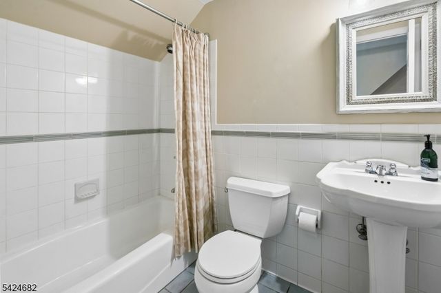 9 OVERLOOK TERR, Millburn Twp., NJ 07078