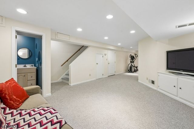 9 OVERLOOK TERR, Millburn Twp., NJ 07078