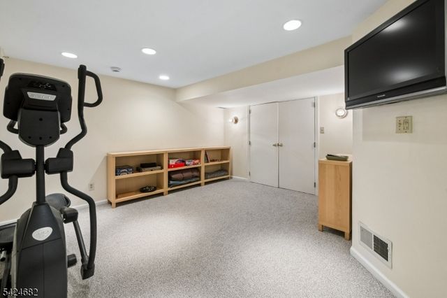 9 OVERLOOK TERR, Millburn Twp., NJ 07078