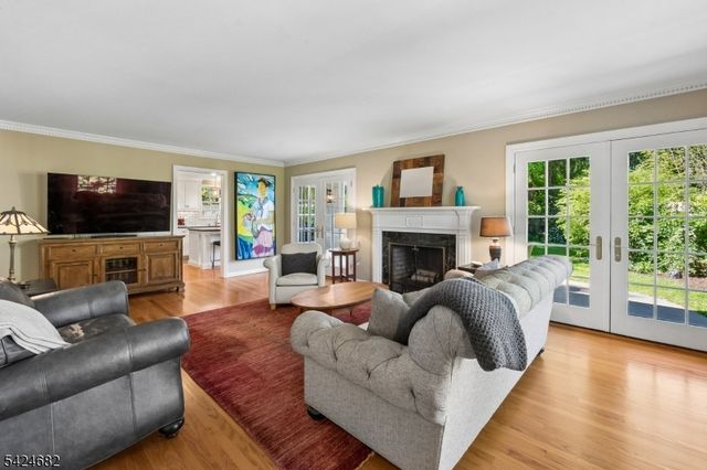 9 OVERLOOK TERR, Millburn Twp., NJ 07078