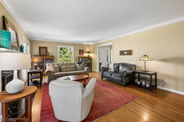 9 OVERLOOK TERR, Millburn Twp., NJ 07078