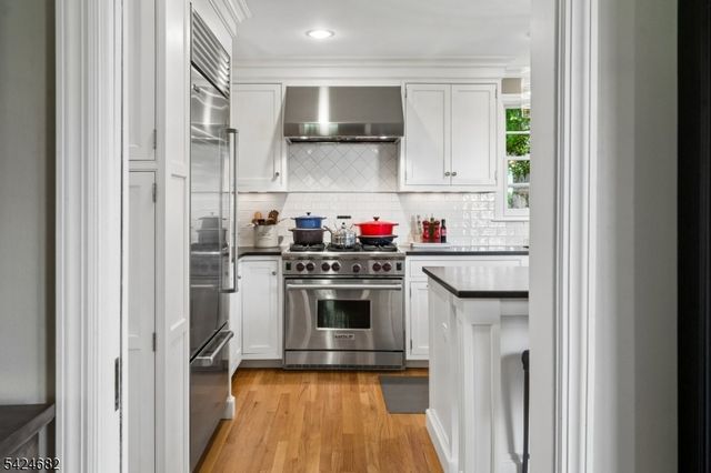 9 OVERLOOK TERR, Millburn Twp., NJ 07078