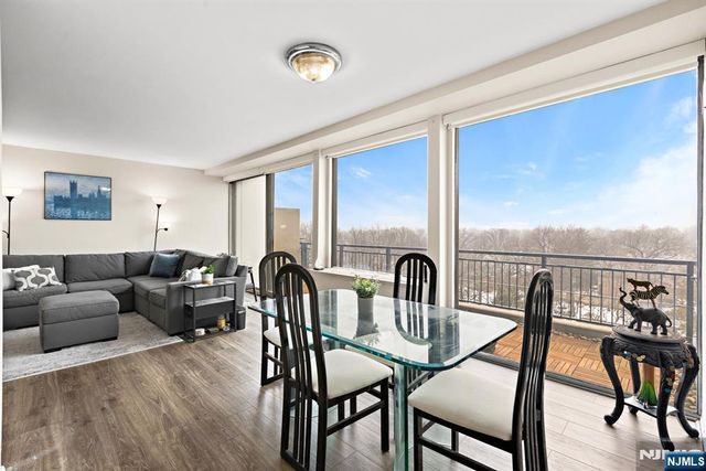 1 Horizon Road 806, Fort Lee, NJ 07024