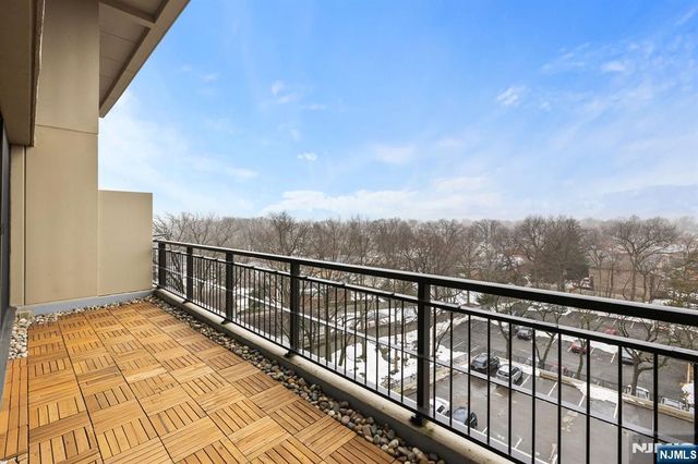 1 Horizon Road 806, Fort Lee, NJ 07024